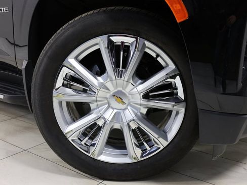 Used 2024 Chevrolet Tahoe High Country image 15