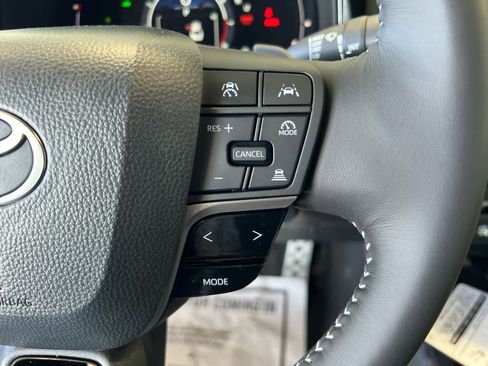 New 2026 Toyota Camry SE w/ Convenience Package image 18