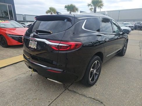 Used 2020 Buick Enclave Essence w/ Sport Touring Edition image 3