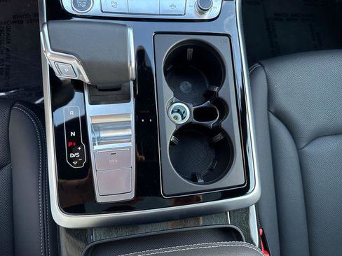 Certified 2025 Audi Q7 3.0T Premium Plus w/ Premium Plus Package AWD/4WD image 20