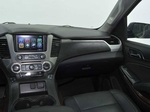 Used 2017 GMC Yukon XL SLT image 21