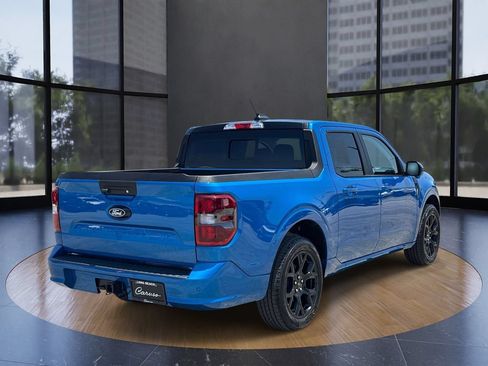 Certified 2025 Ford Maverick Lobo AWD/4WD image 3
