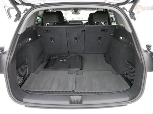 Used 2025 Audi Q6 e-tron Premium Plus w/ Premium Plus image 18