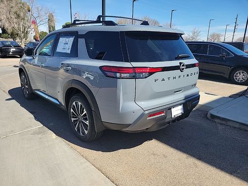 New 2026 Nissan Pathfinder Platinum w/ Cargo Package AWD/4WD image 5