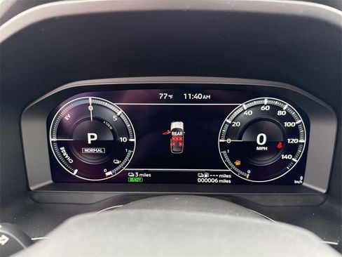 New 2025 Mitsubishi Outlander SE image 37