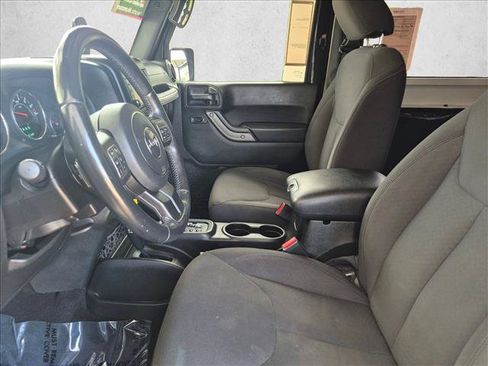 Used 2018 Jeep Wrangler Sport AWD/4WD image 11