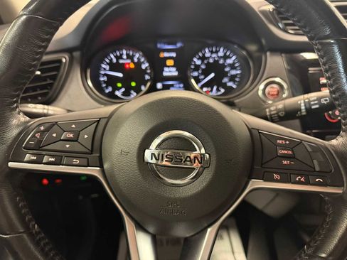 Used 2018 Nissan Rogue Sport SV w/ SV All-Weather Package AWD/4WD image 33