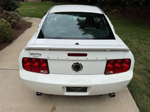 Used 2009 Ford Mustang GT image 41