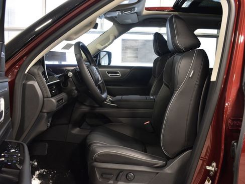 New 2026 INFINITI QX80 Luxe w/ Cargo Package image 11