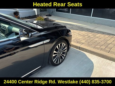 Used 2019 Lincoln Continental Select w/ Continental Climate Package AWD/4WD image 13