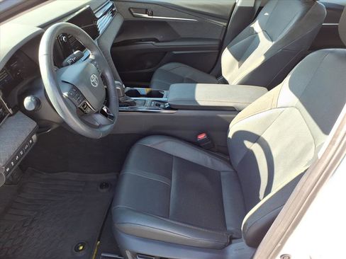 Certified 2025 Toyota Camry XLE w/ Premium Plus Package FWD image 5