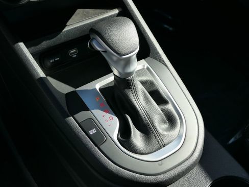 Used 2023 Kia Forte LXS image 21