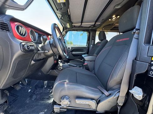 Used 2020 Jeep Wrangler Rubicon AWD/4WD image 22