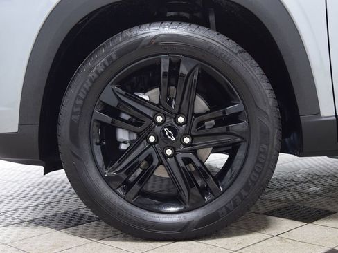 New 2026 Chevrolet Trax ACTIV w/ Sunroof Package FWD image 26