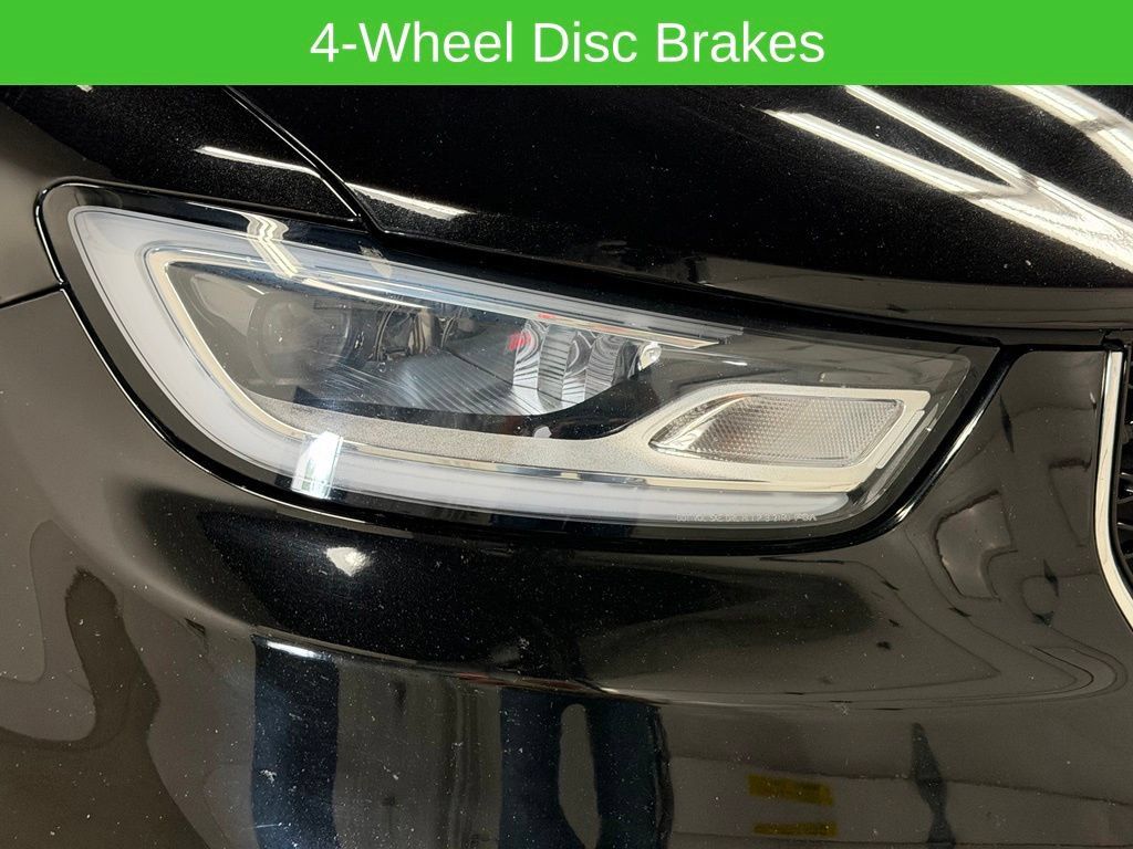 Used 2025 Chrysler Pacifica Select FWD image 17