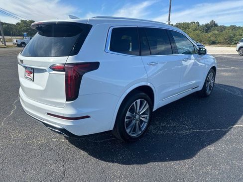 Used 2022 Cadillac XT6 Premium Luxury image 8
