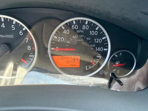 Used 2012 Nissan Frontier SL RWD image 13