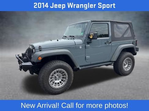 Used 2014 Jeep Wrangler Sport w/ 32" Tire & Wheel Group AWD/4WD image 8