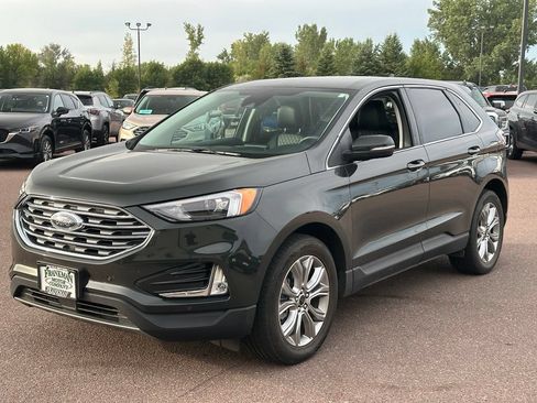 Used 2024 Ford Edge Titanium AWD/4WD image 4