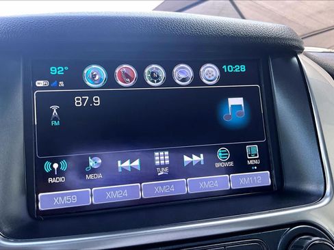 Used 2018 Chevrolet Suburban Premier AWD/4WD image 36