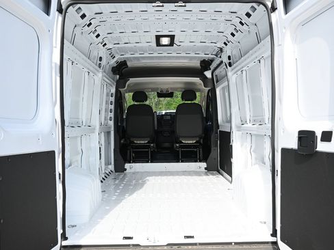 New 2026 RAM ProMaster 2500 w/ Convenience Group FWD image 26