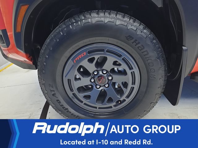 Used 2025 Nissan Frontier PRO-4X w/ Pro Premium Package AWD/4WD image 38