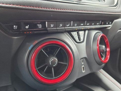 Used 2019 Chevrolet Blazer RS AWD/4WD image 32