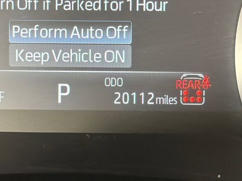 Used 2024 Toyota Highlander XLE image 29