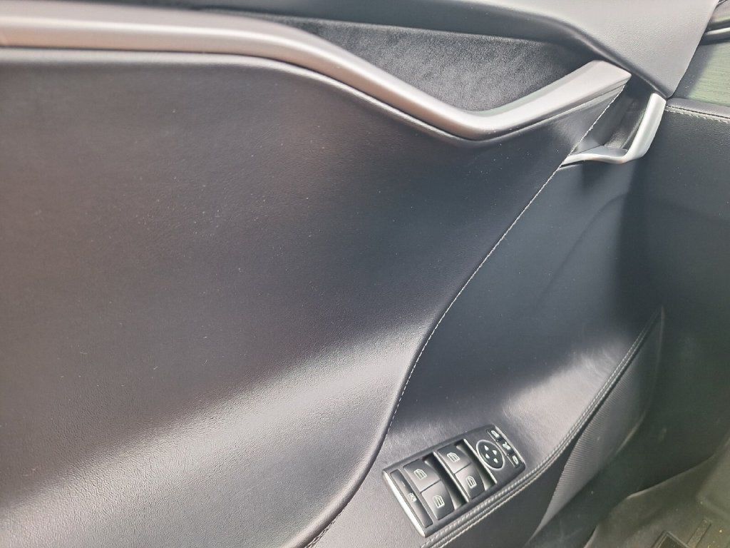Used 2019 Tesla Model S Standard Range AWD/4WD image 19