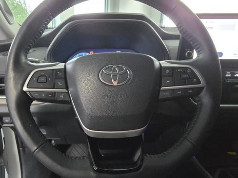 Used 2024 Toyota Grand Highlander Limited image 27