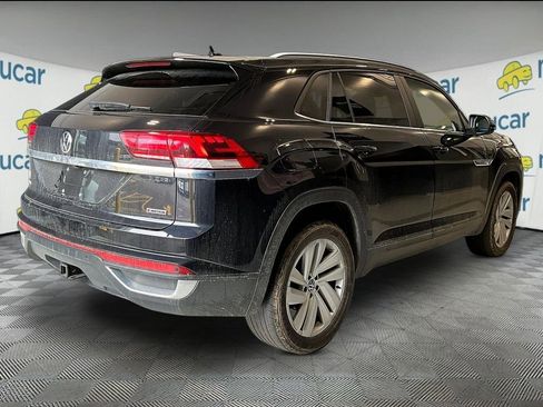 Used 2022 Volkswagen Atlas Cross Sport SE image 5