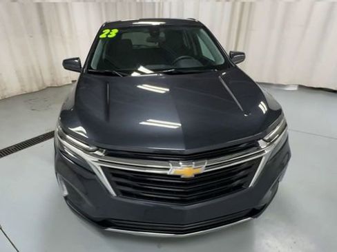 Used 2023 Chevrolet Equinox LT image 3