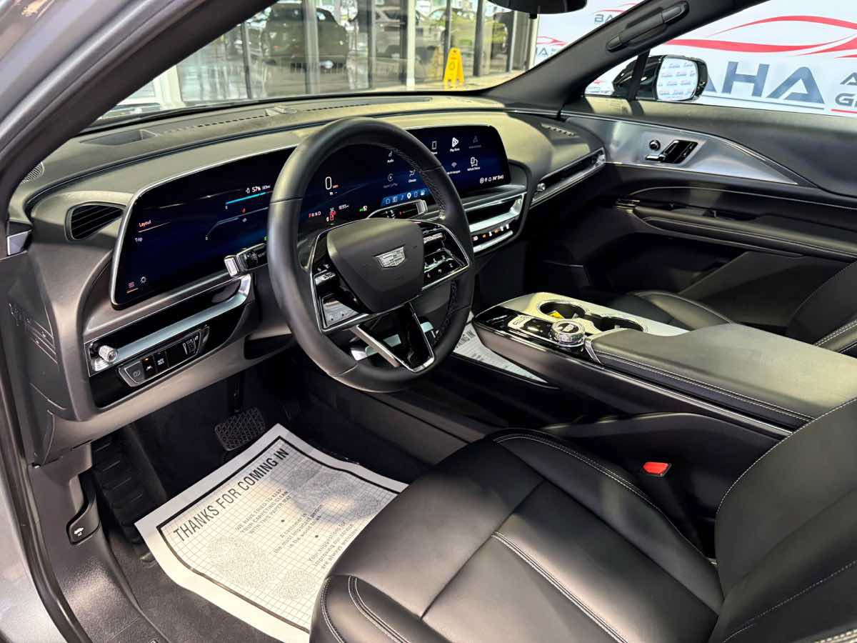 Used 2024 Cadillac Lyriq Tech AWD/4WD image 36