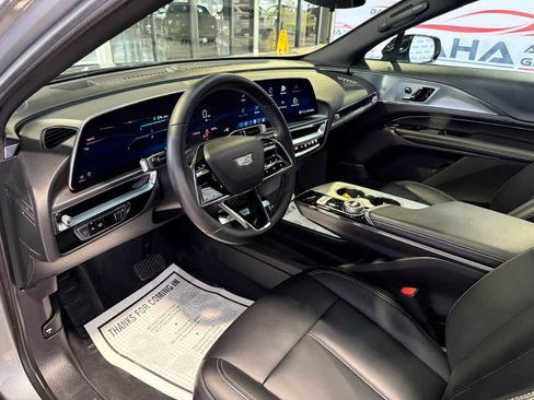 Used 2024 Cadillac Lyriq Tech AWD/4WD image 36