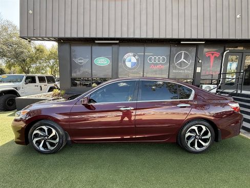 Used 2017 Honda Accord EX-L image 7