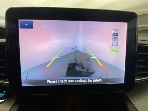 Used 2020 Ford Explorer XLT w/ Equipment Group 202A image 17