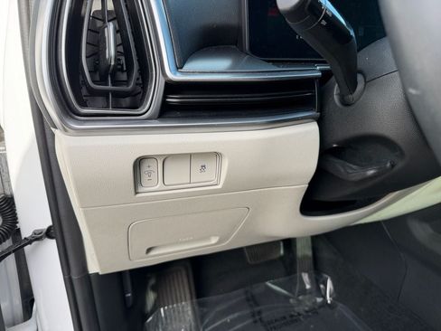 Used 2024 Kia Sorento S w/ Panoramic Sunroof Package AWD/4WD image 19