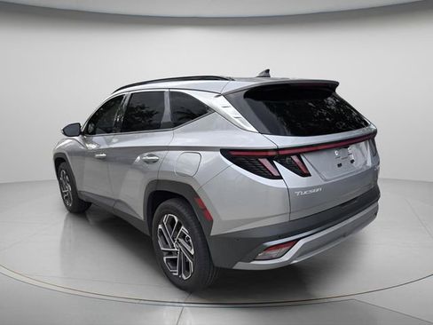Used 2025 Hyundai Tucson Limited image 4
