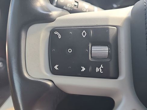 Used 2023 Land Rover Defender 130 First Edition image 34