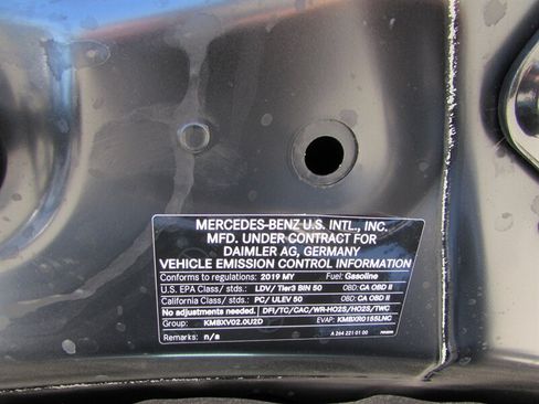 Used 2019 Mercedes-Benz C 300 Sedan image 33