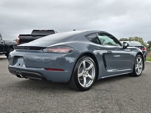 Used 2017 Porsche 718 Cayman image 5