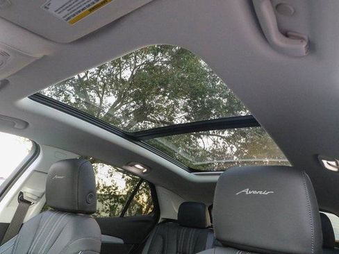 New 2026 Buick Envision Avenir image 21