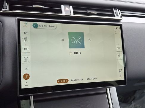 Certified 2026 Land Rover Range Rover Velar Dynamic SE image 24