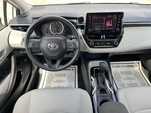 Used 2021 Toyota Corolla LE FWD image 14