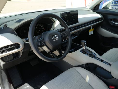 New 2027 Honda HR-V LX image 15