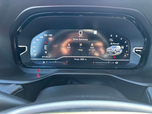 Used 2022 GMC Yukon Denali image 22