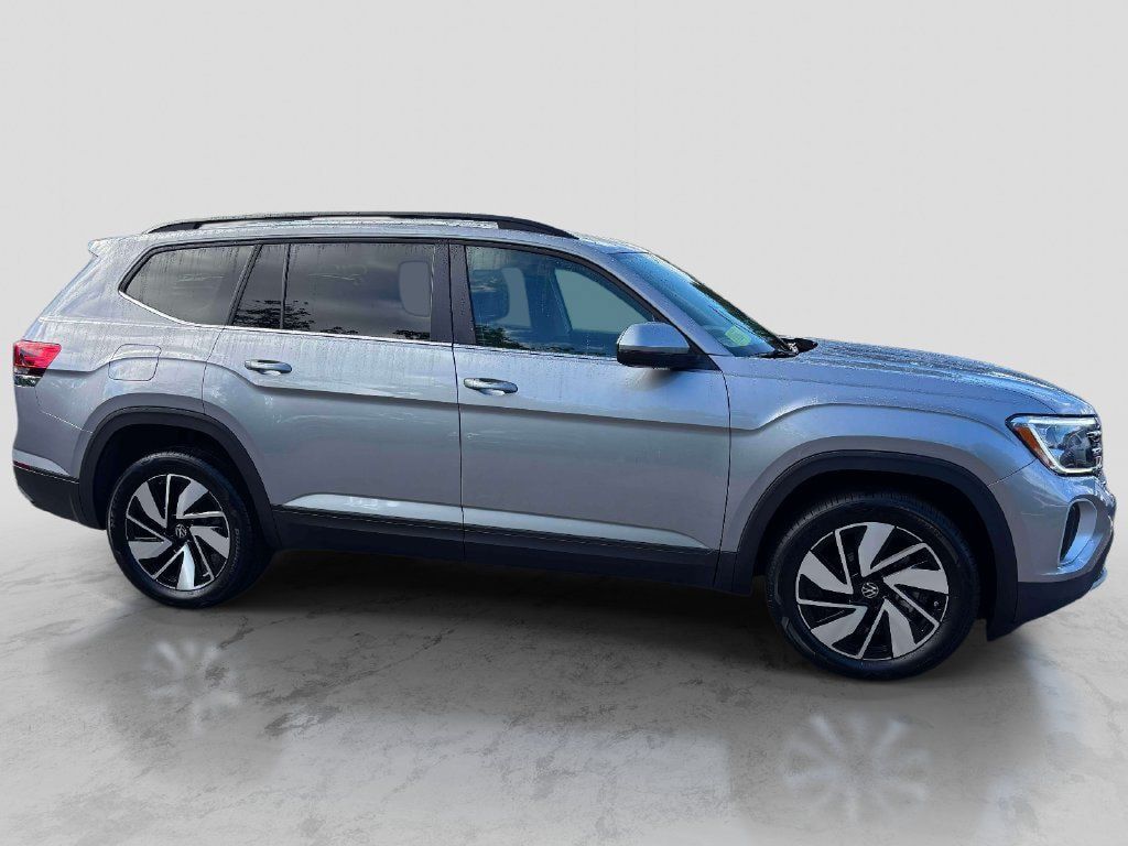 Used 2026 Volkswagen Atlas SE AWD/4WD image 6