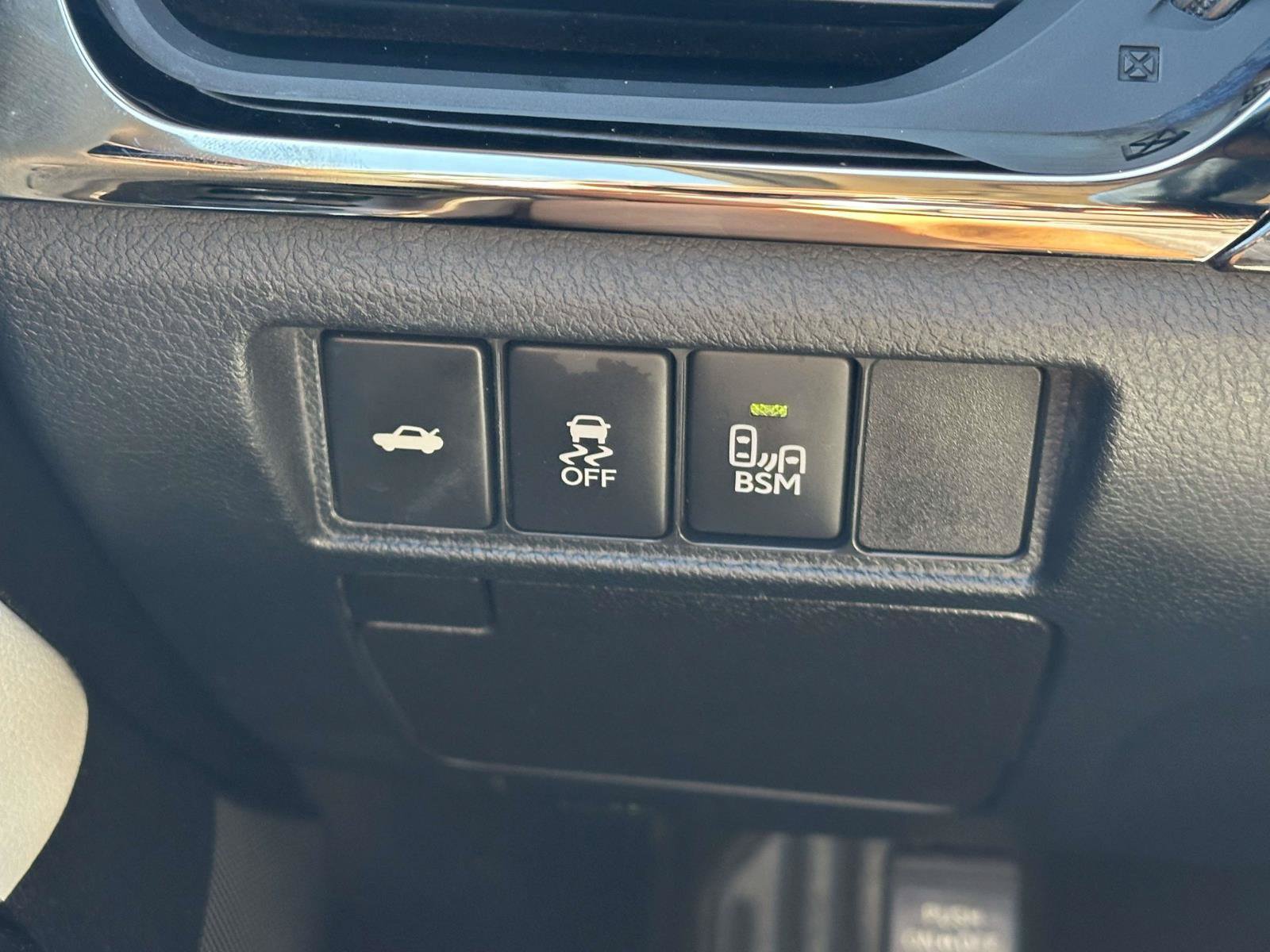 Used 2014 Toyota Avalon XLE Touring FWD image 22