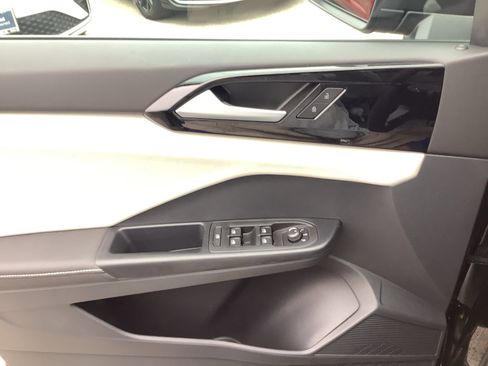 New 2026 Volkswagen Taos S FWD image 28