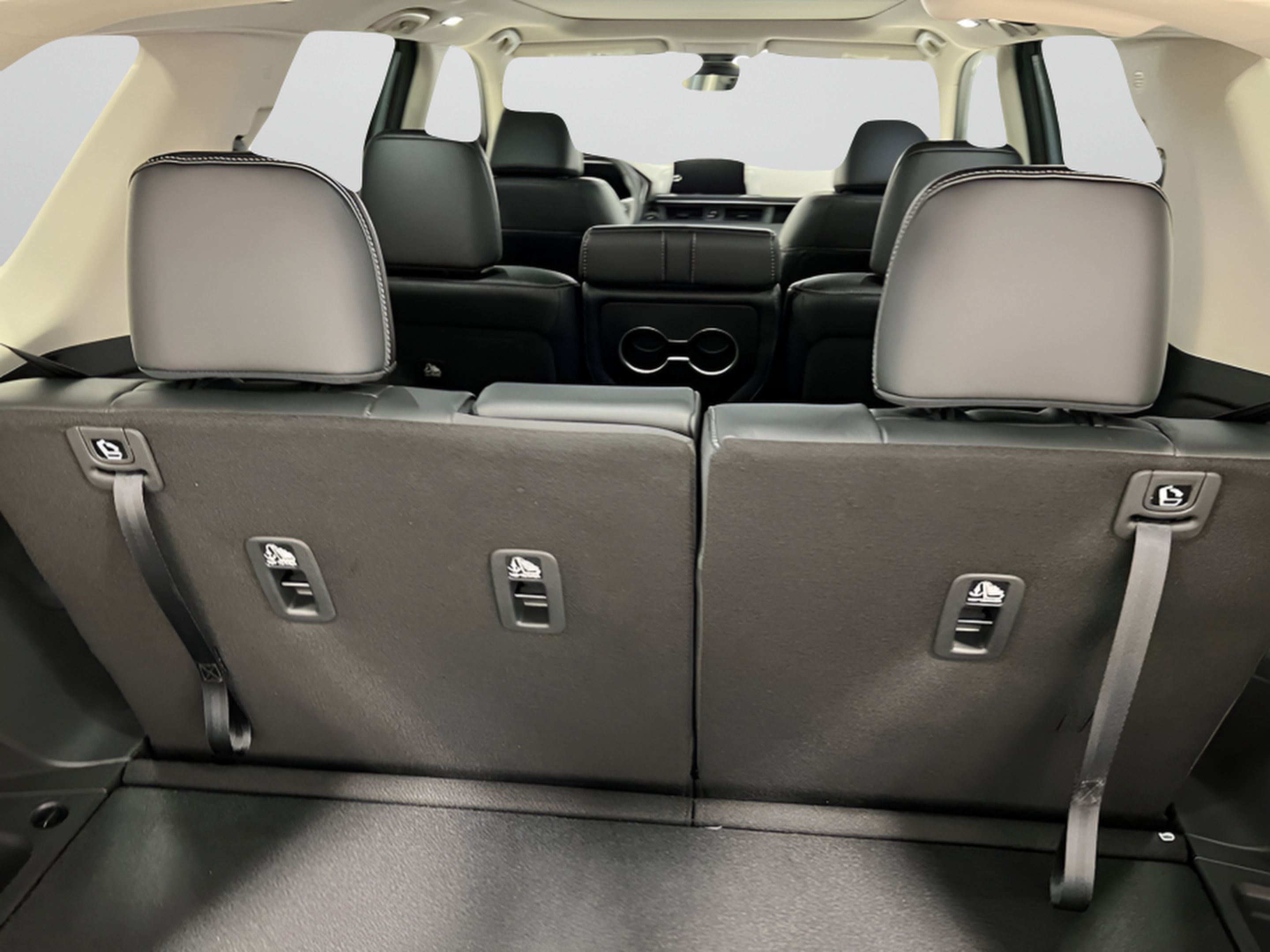 Certified 2025 Honda Pilot Touring image 32